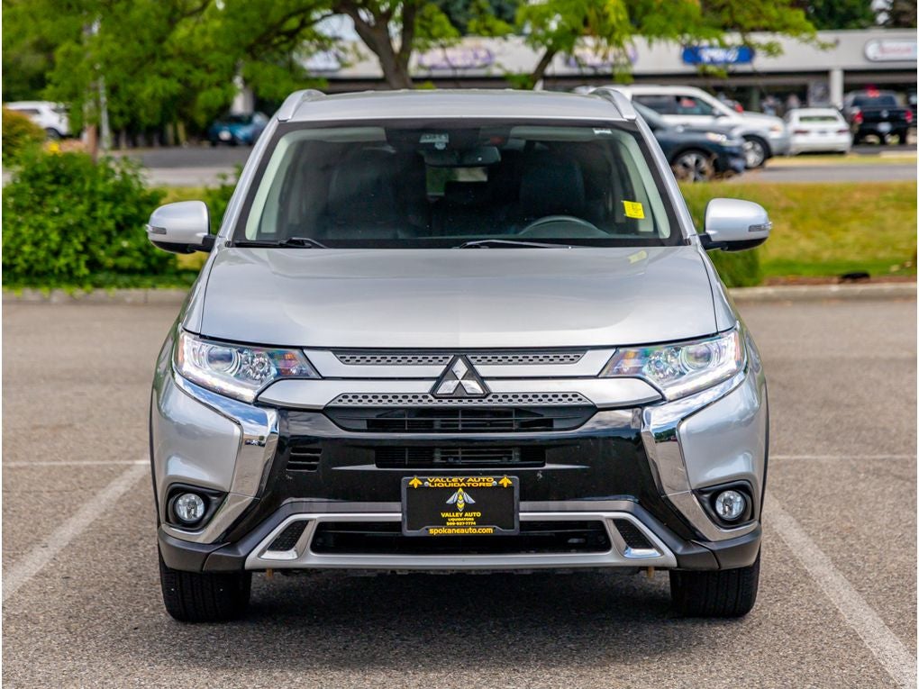 2020 Mitsubishi Outlander Base