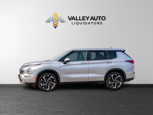 2024 Mitsubishi Outlander Base