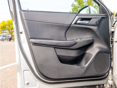 2024 Mitsubishi Outlander Base