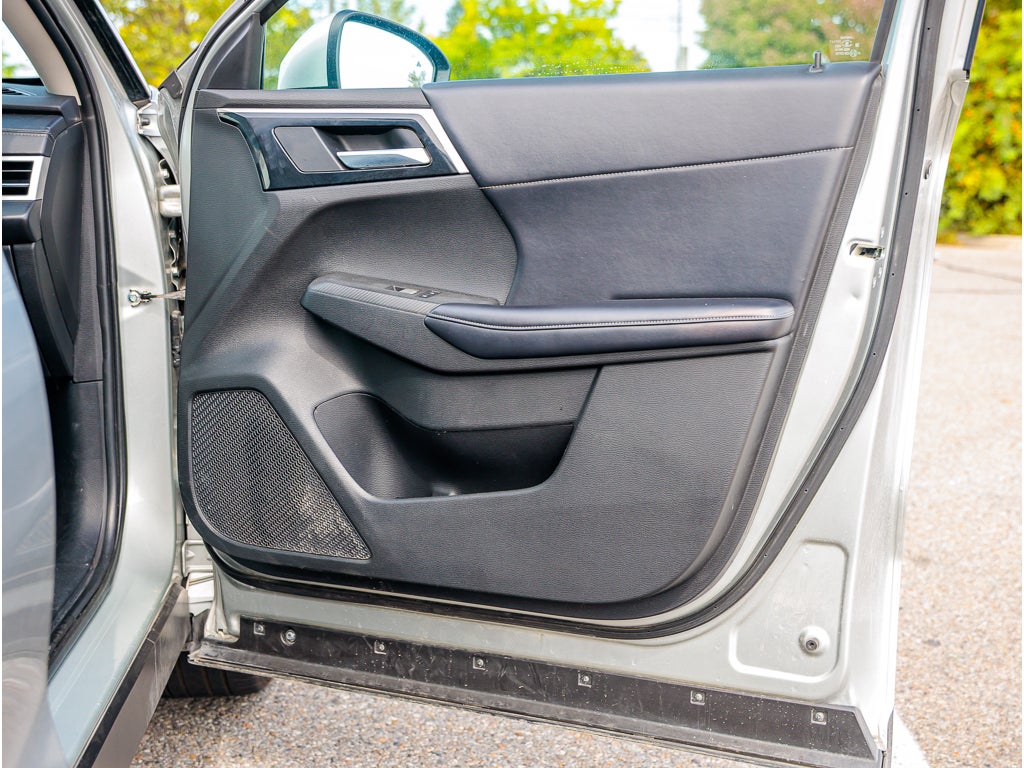 2024 Mitsubishi Outlander Base