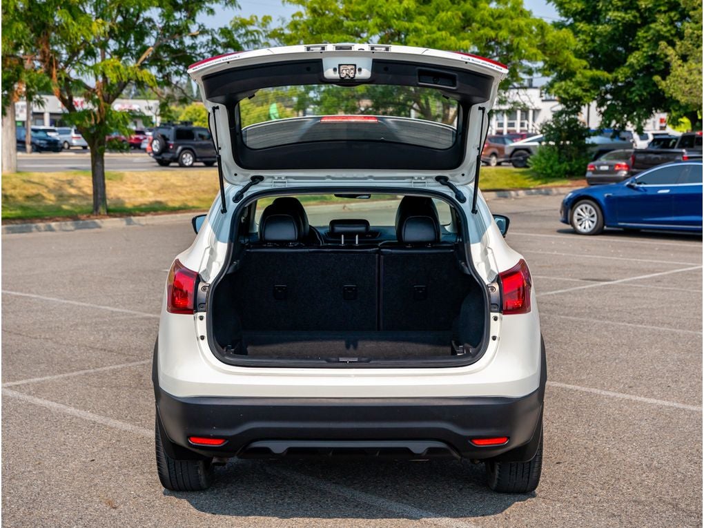2018 Nissan Rogue Sport Base