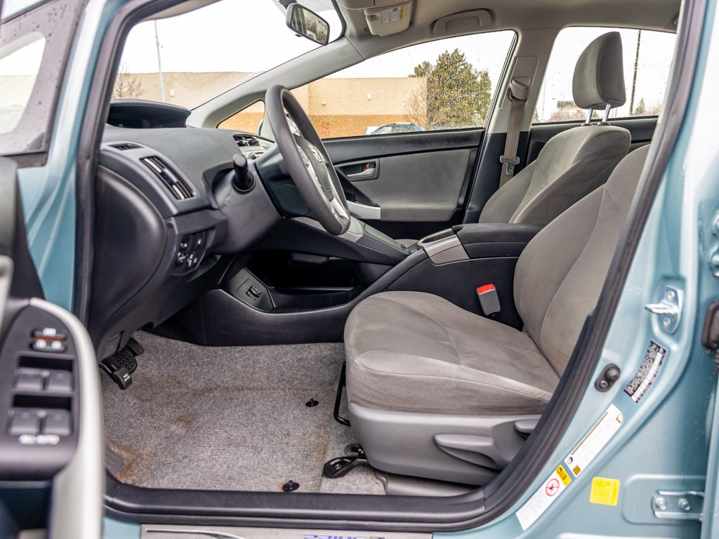 2012 Toyota Prius Plug-In Base