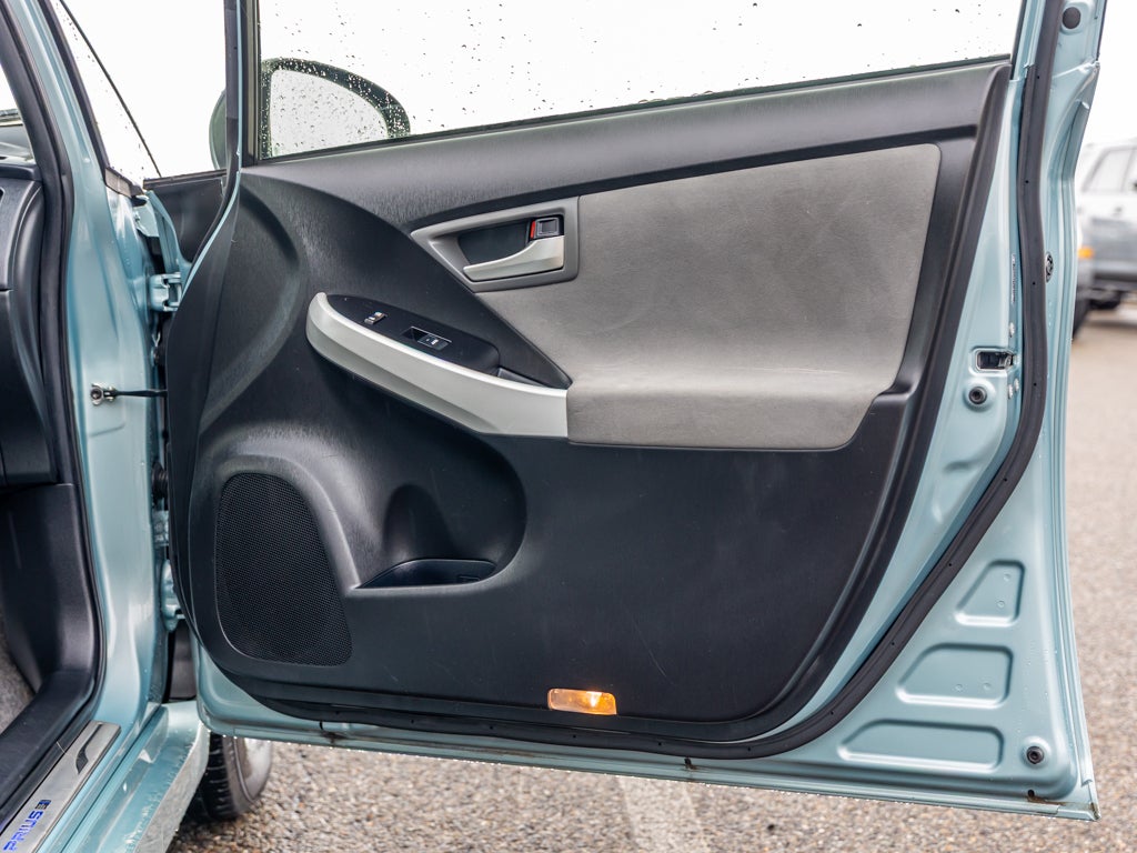 2012 Toyota Prius Plug-In Base