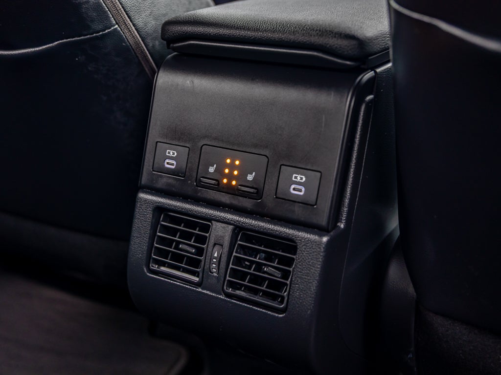 2023 Subaru Solterra Base