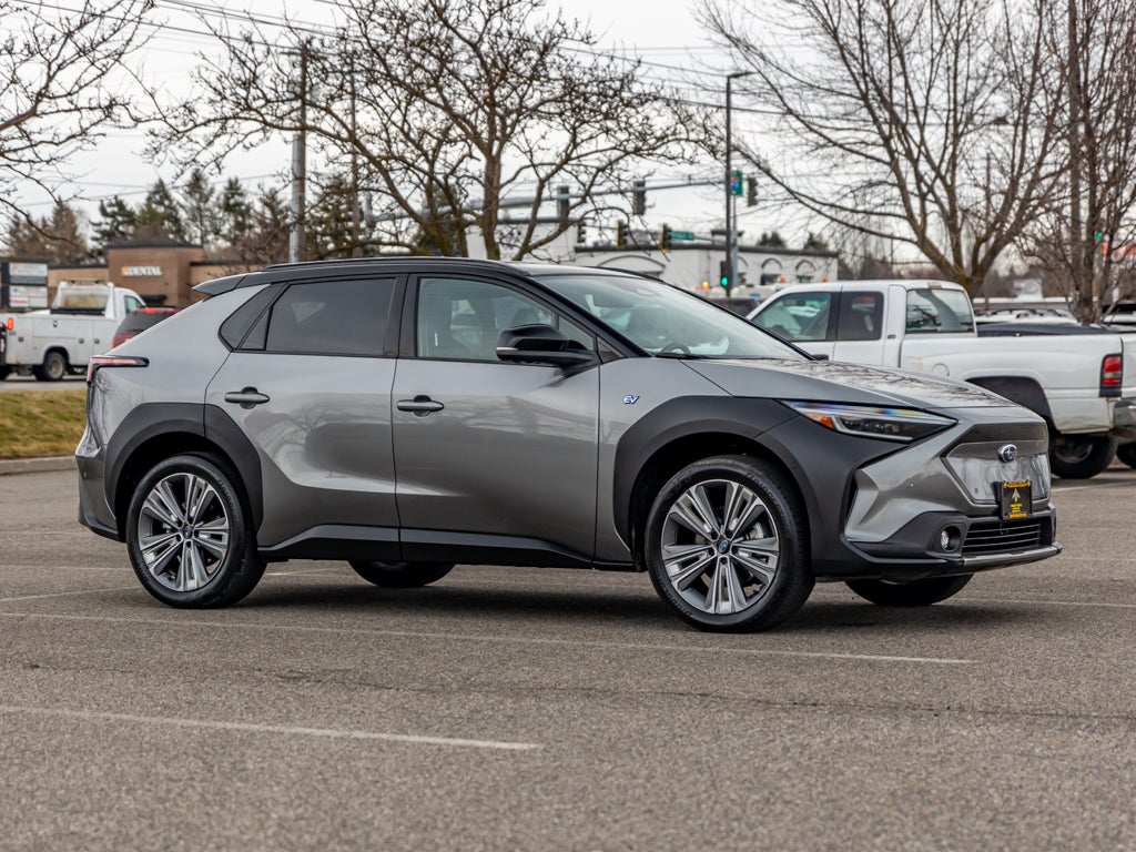 2023 Subaru Solterra Base