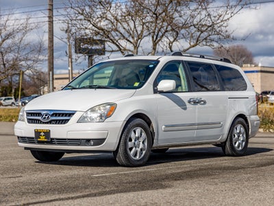 2007 Hyundai Entourage Base