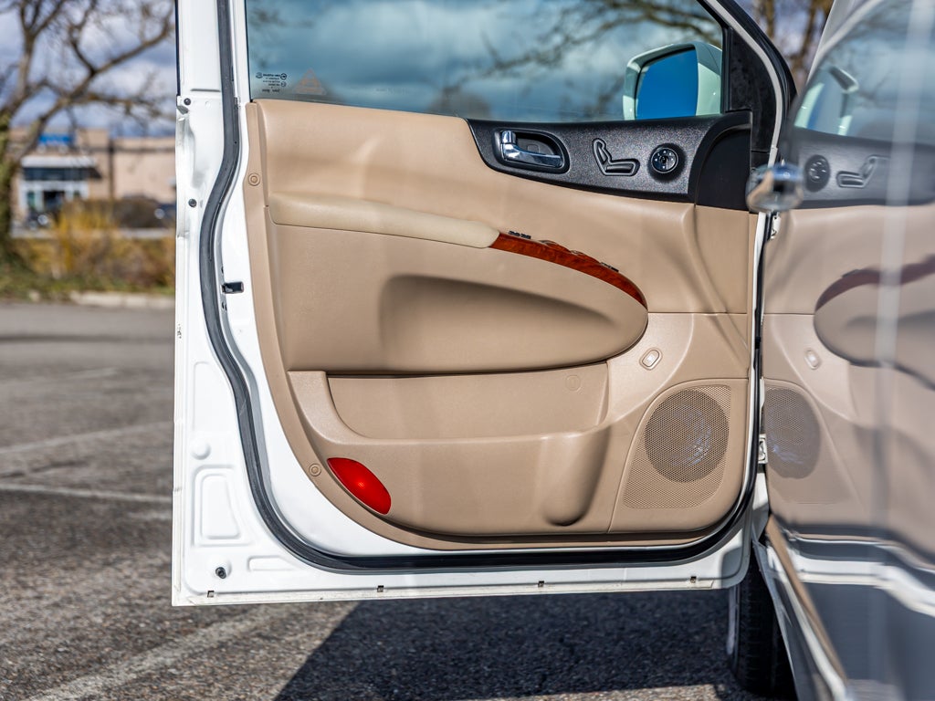 2007 Hyundai Entourage Base