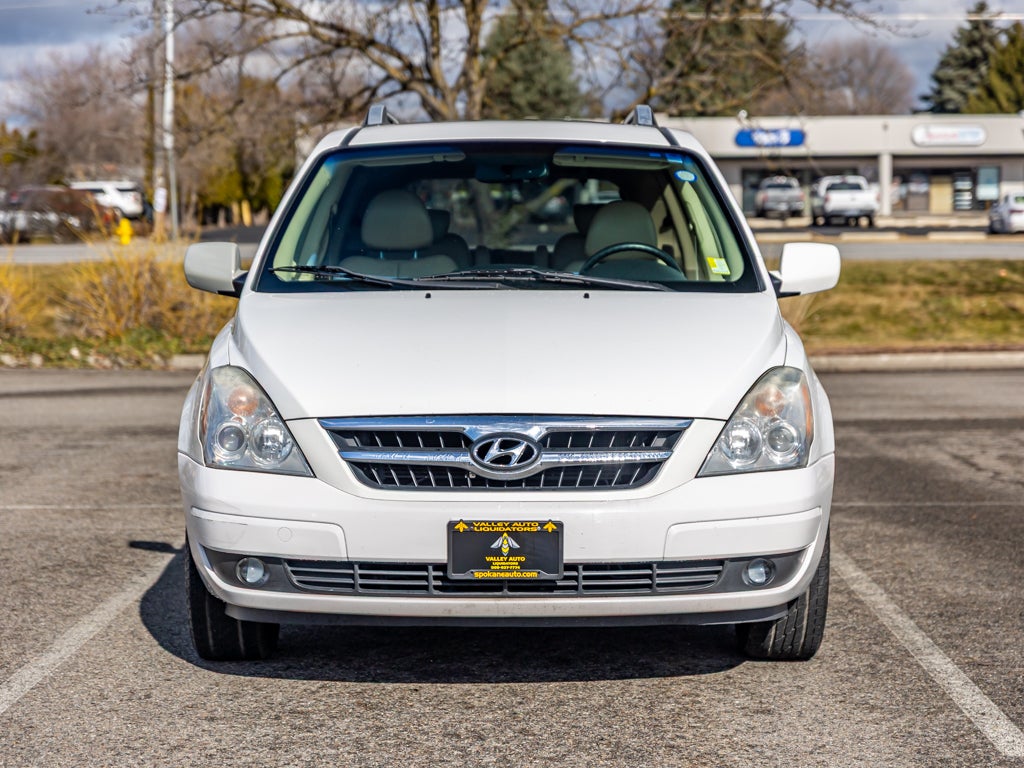 2007 Hyundai Entourage Base