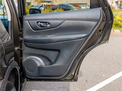 2017 Nissan Rogue Base