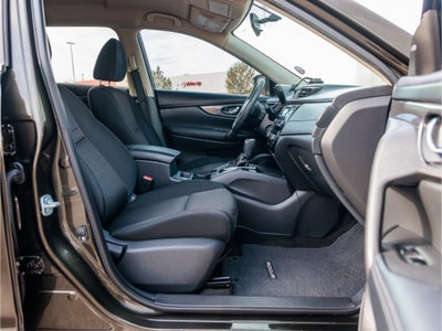 2017 Nissan Rogue Base