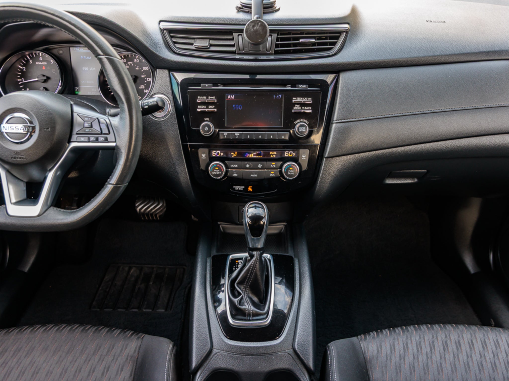 2017 Nissan Rogue Base