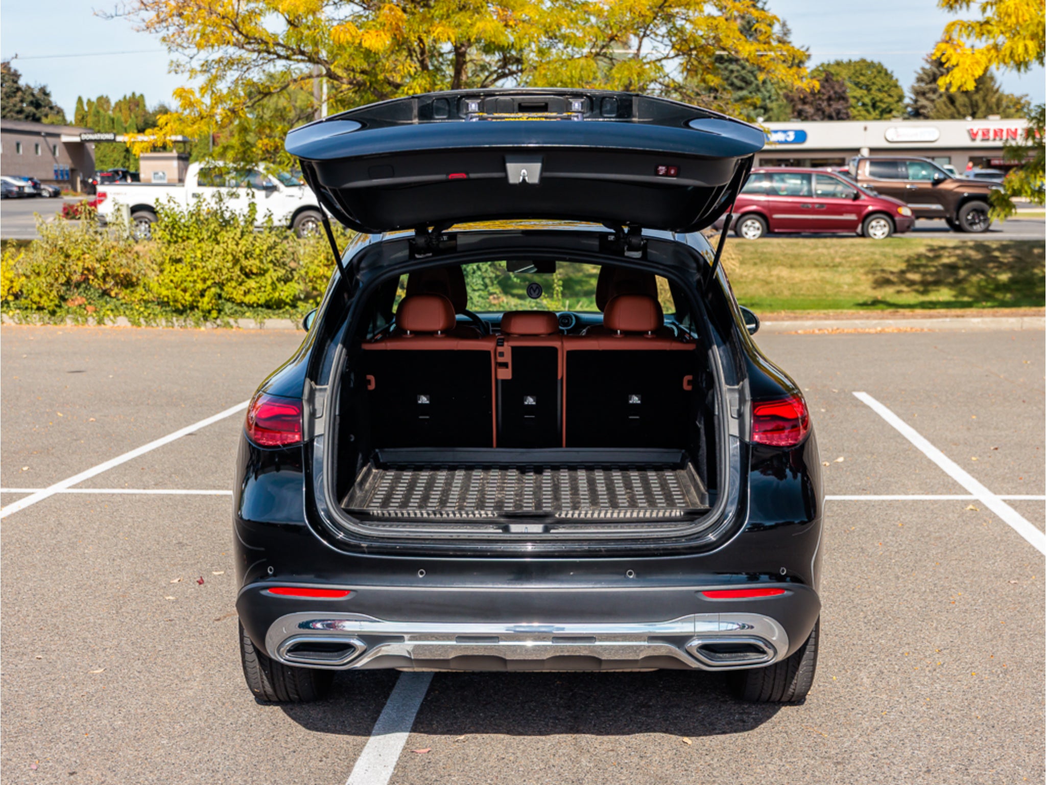 2023 Mercedes-Benz GLC 300