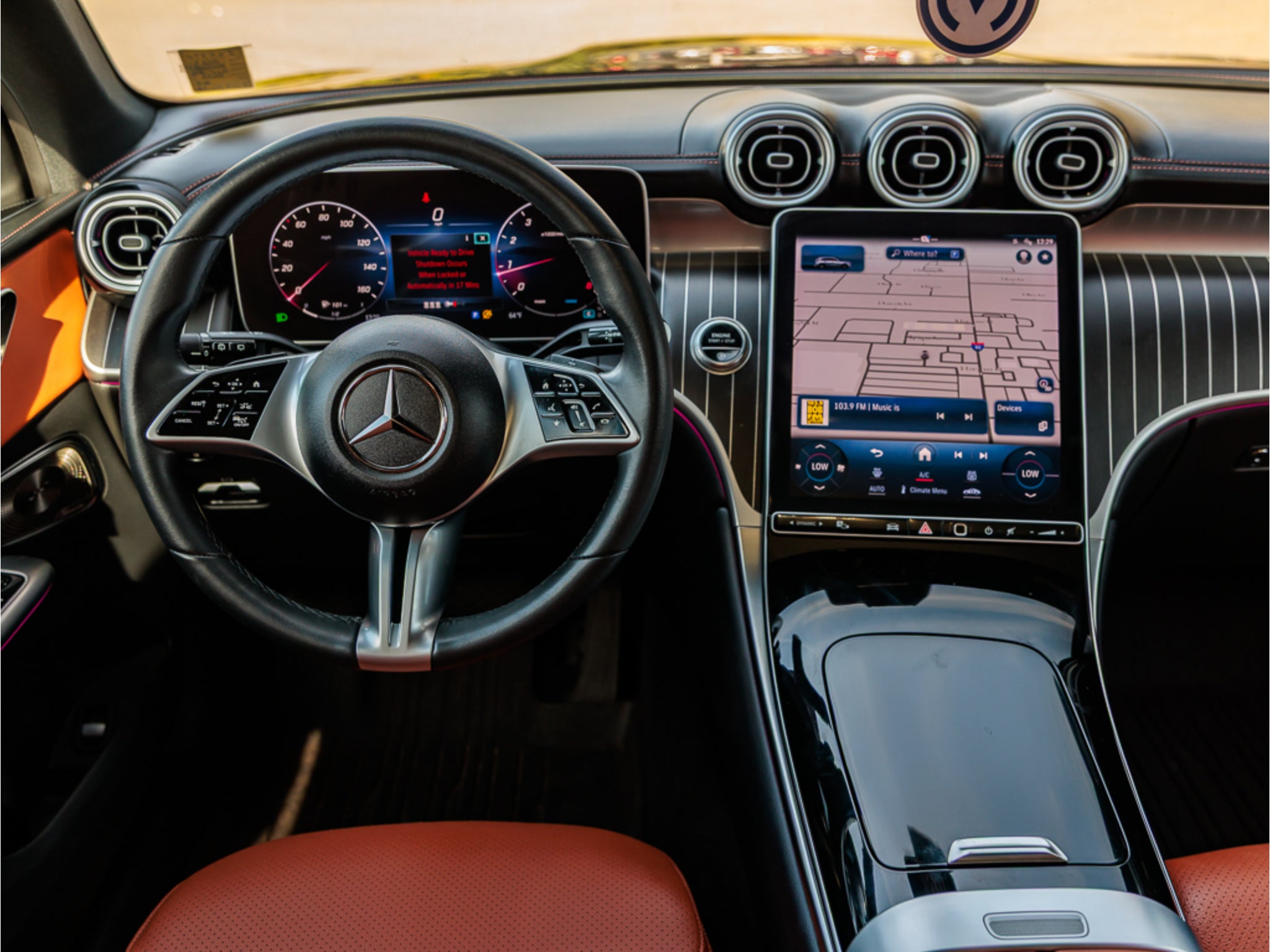 2023 Mercedes-Benz GLC 300