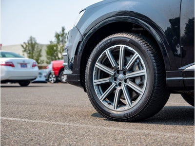 2019 Audi Q7 Premium Plus
