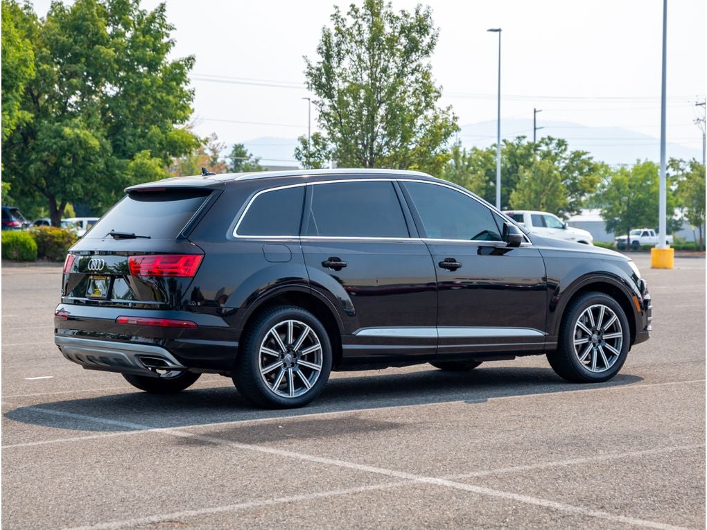 2019 Audi Q7 Premium Plus