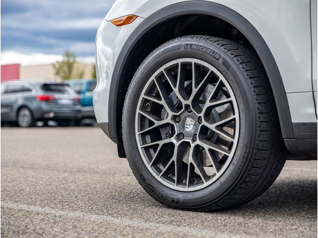 2014 Porsche Cayenne Base