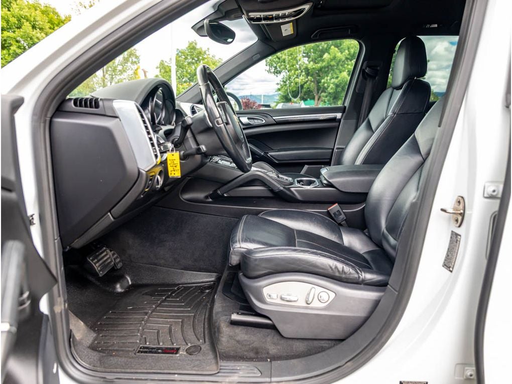 2014 Porsche Cayenne Base