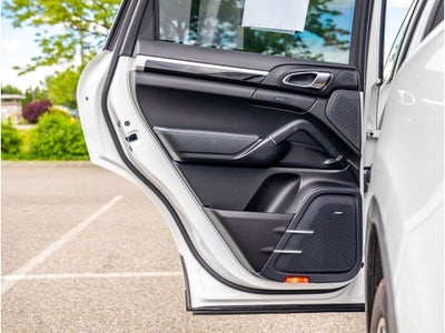 2014 Porsche Cayenne Base