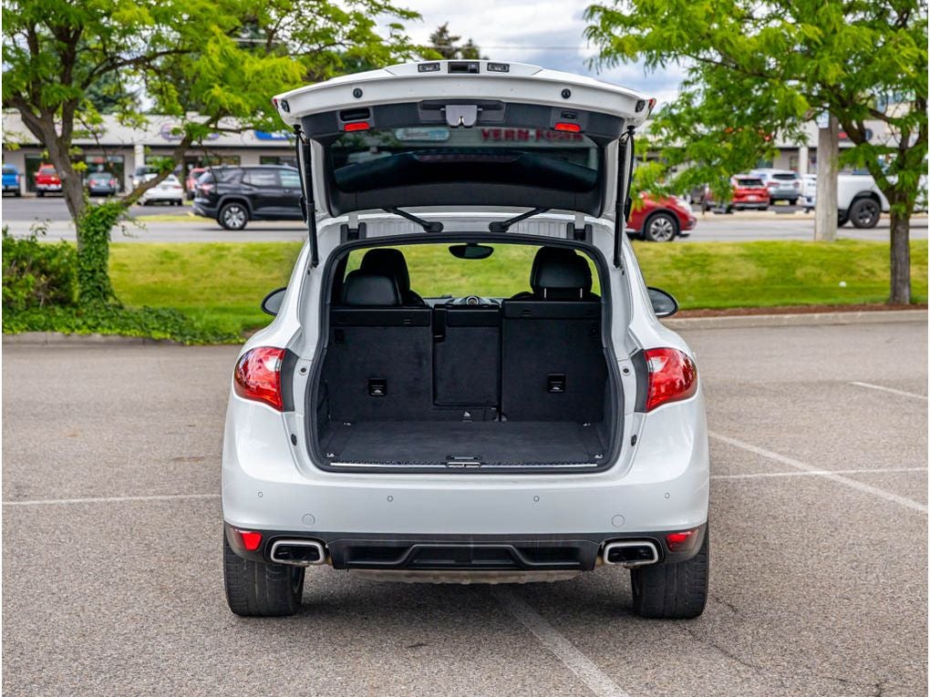 2014 Porsche Cayenne Base