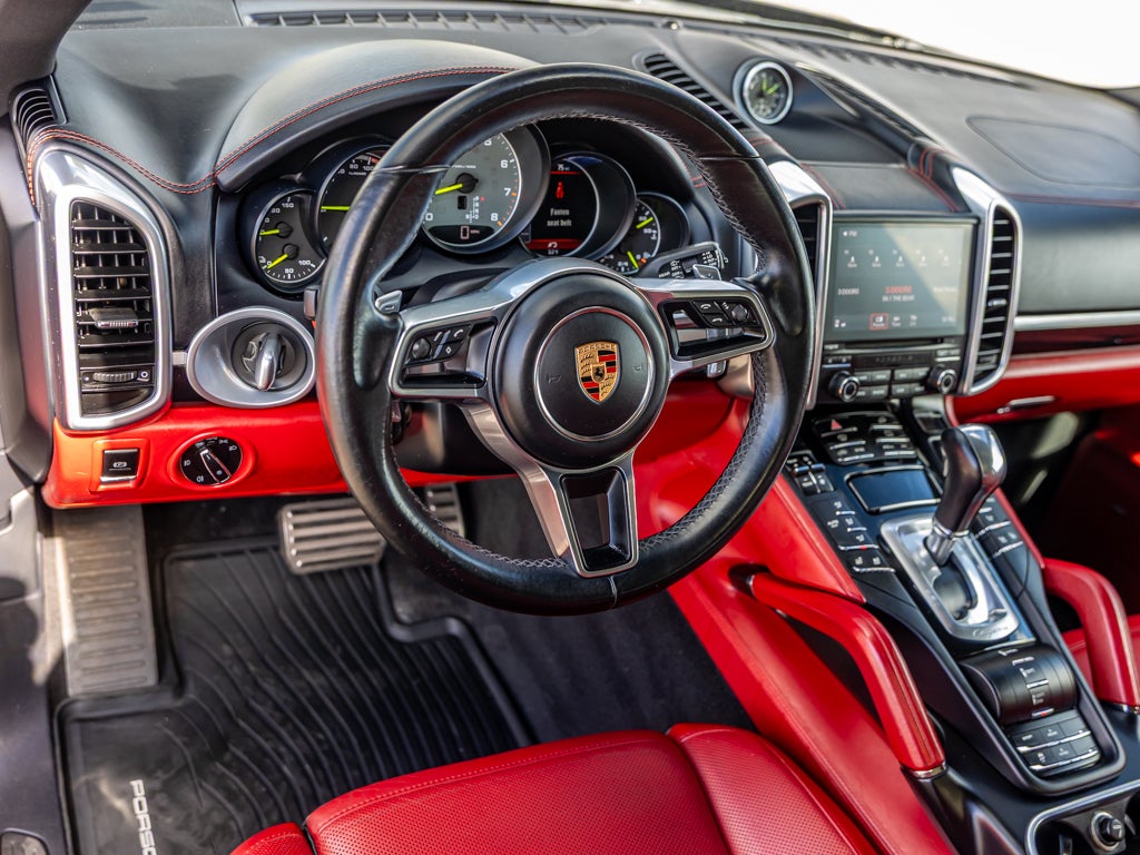 2018 Porsche Cayenne Base