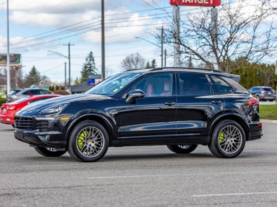 2018 Porsche Cayenne Base