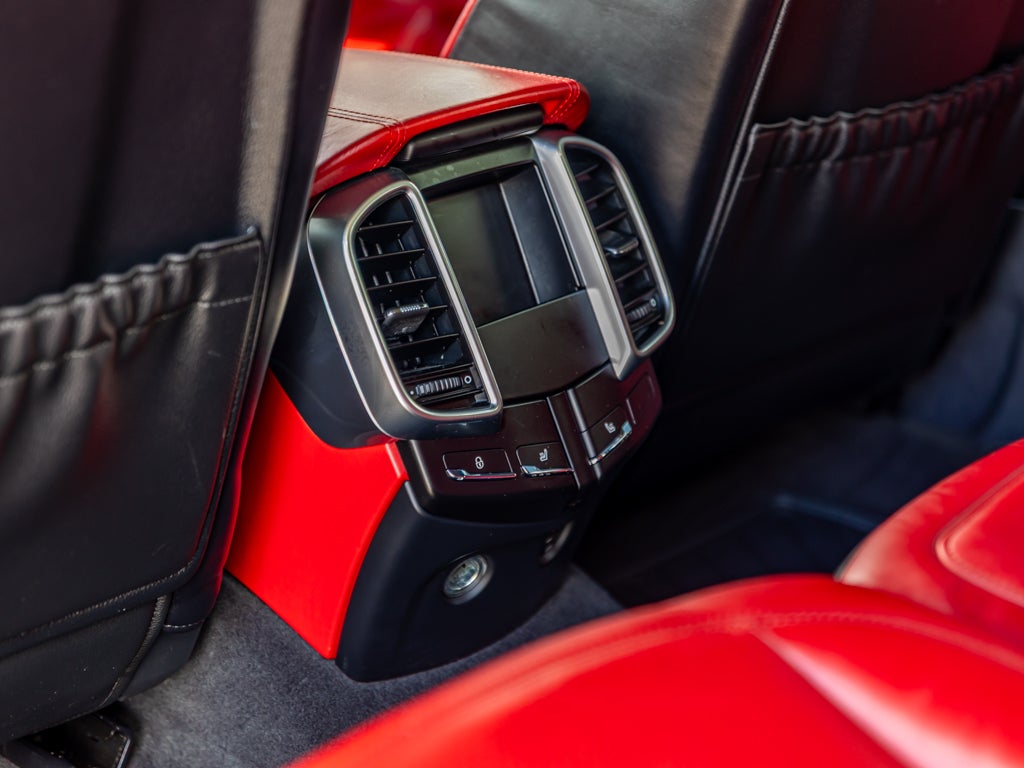 2018 Porsche Cayenne Base