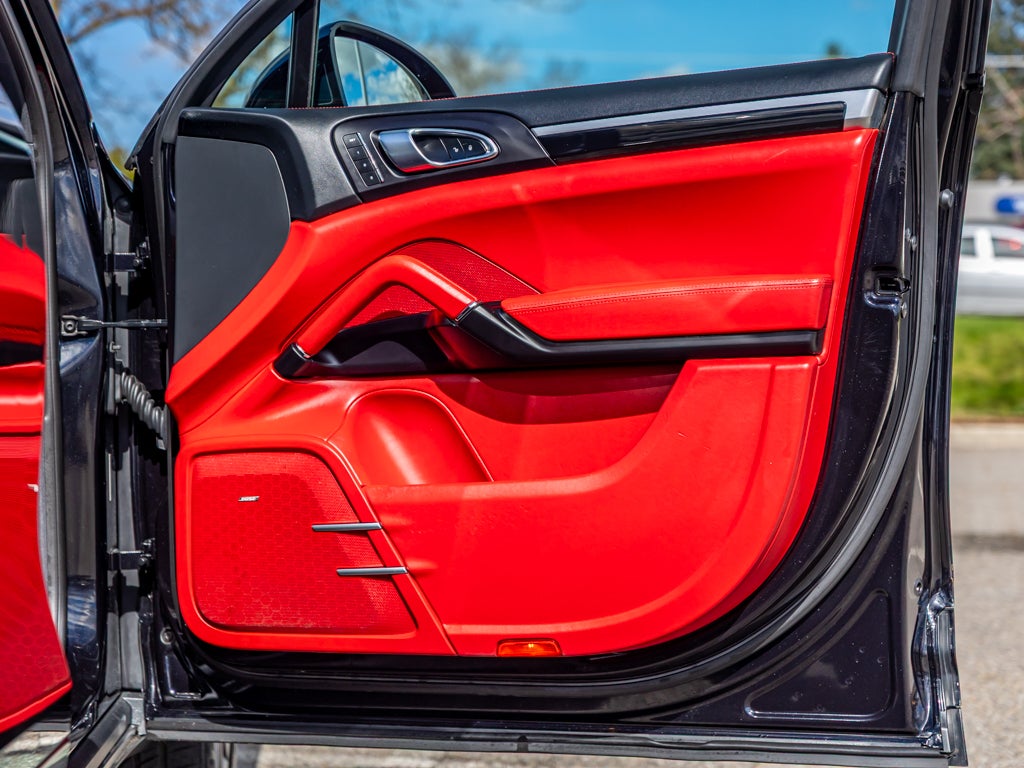 2018 Porsche Cayenne Base