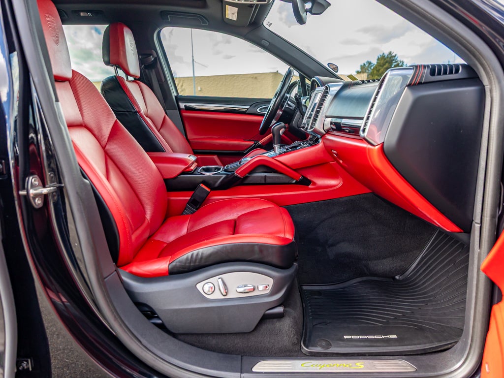 2018 Porsche Cayenne Base