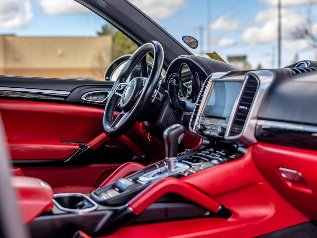 2018 Porsche Cayenne Base