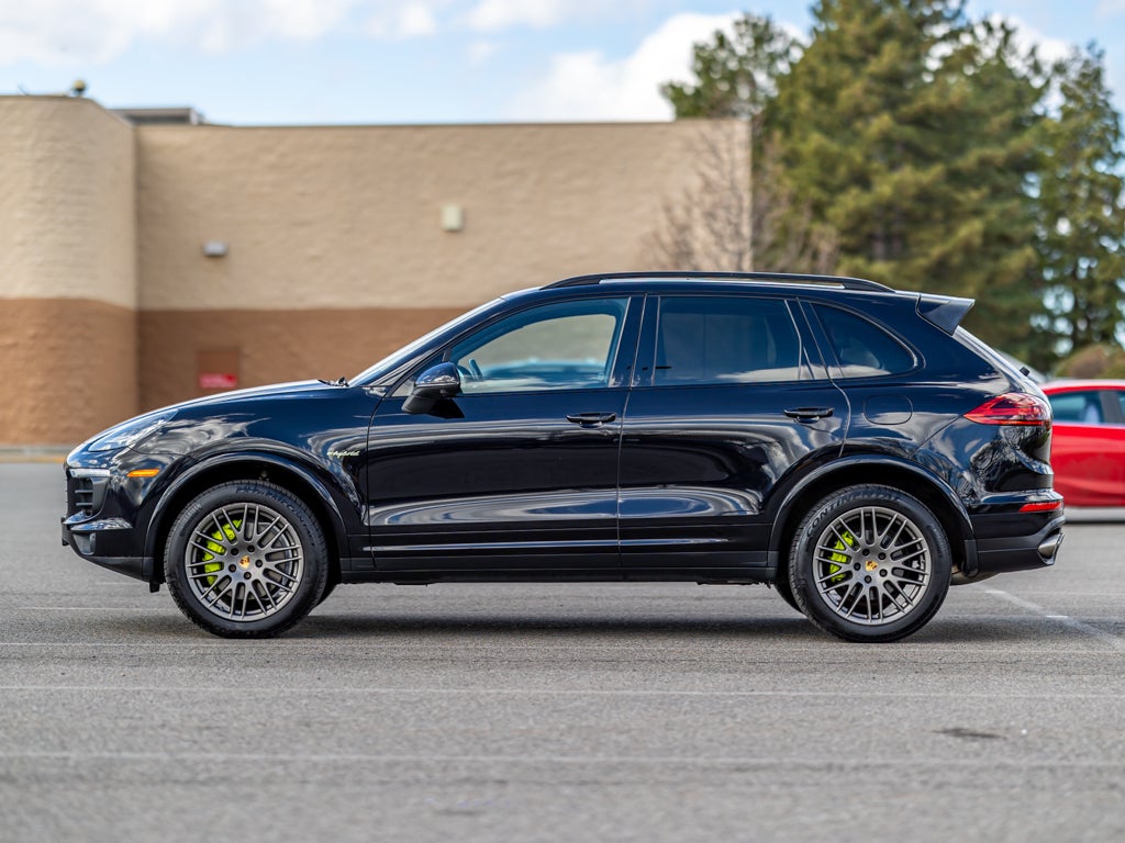 2018 Porsche Cayenne Base