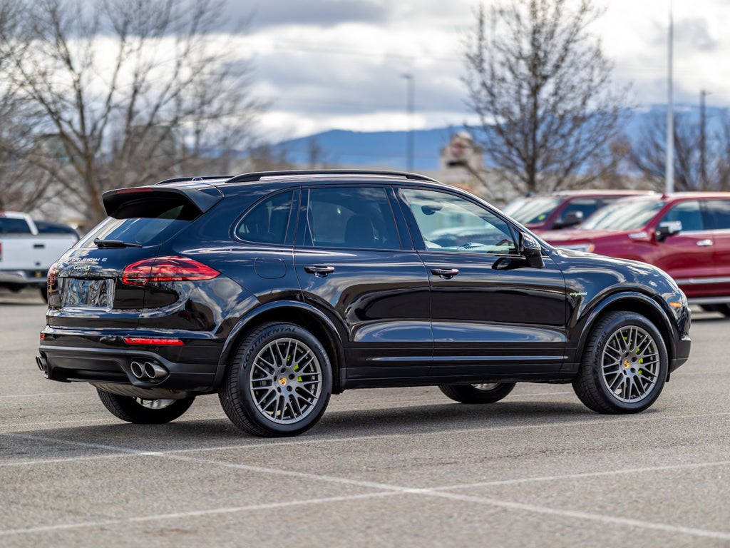 2018 Porsche Cayenne Base