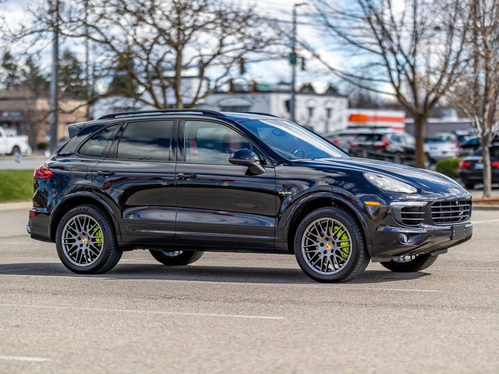 2018 Porsche Cayenne Base