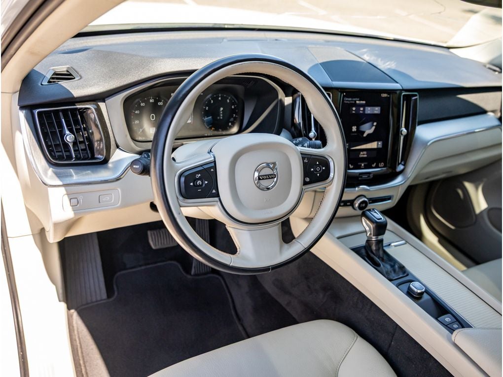 2018 Volvo XC60 Momentum
