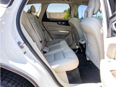 2018 Volvo XC60 Momentum