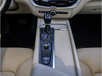 2018 Volvo XC60 Momentum