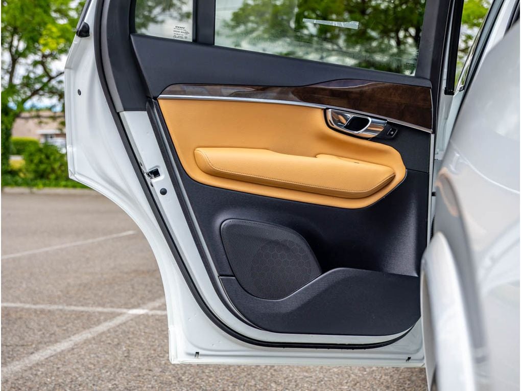 2017 Volvo XC90 Momentum