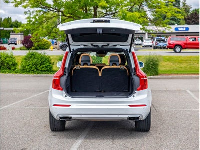 2017 Volvo XC90 Momentum