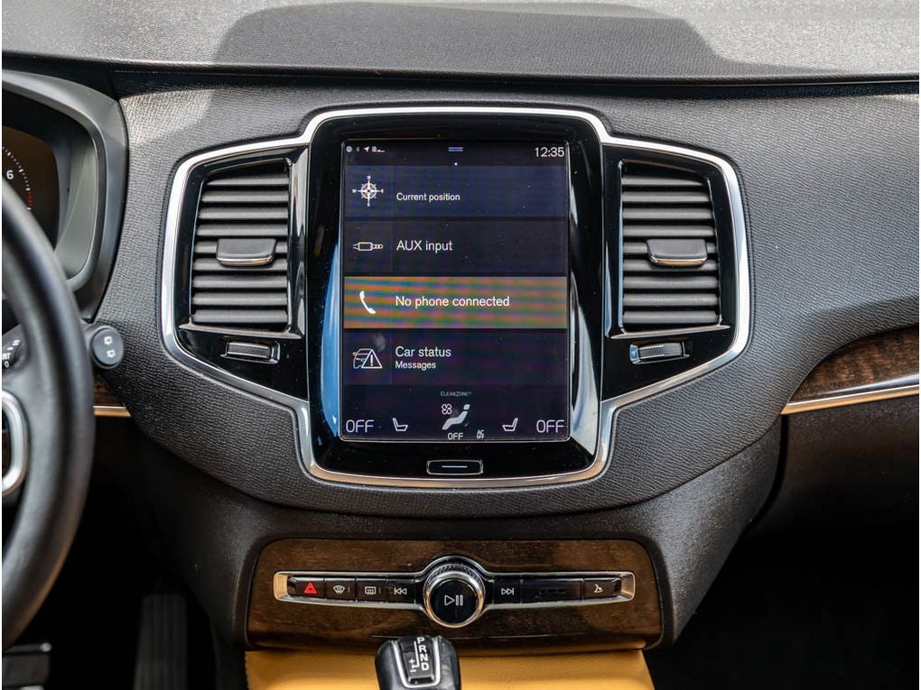 2017 Volvo XC90 Momentum