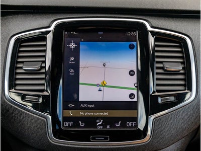 2017 Volvo XC90 Momentum
