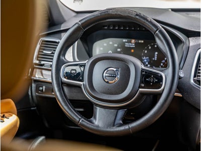 2017 Volvo XC90 Momentum